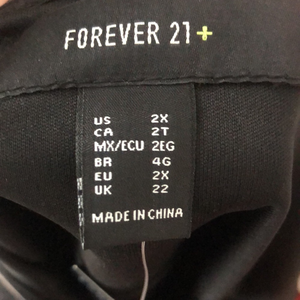 Forever 21 Plus Jumper - Picture 7 of 10